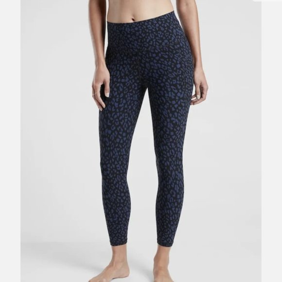 Athleta Salutation Stash Pocket II Leopard Print 7/8 Leggings Performance-XS - Picture 1 of 15